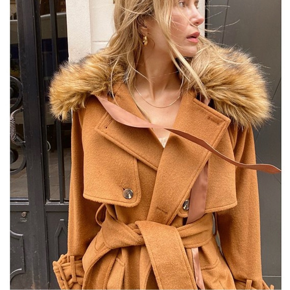 Courtney Grow October Double Breasted Coat w Detachable Faux Fur Collar